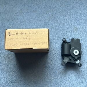 Blend door actuator—